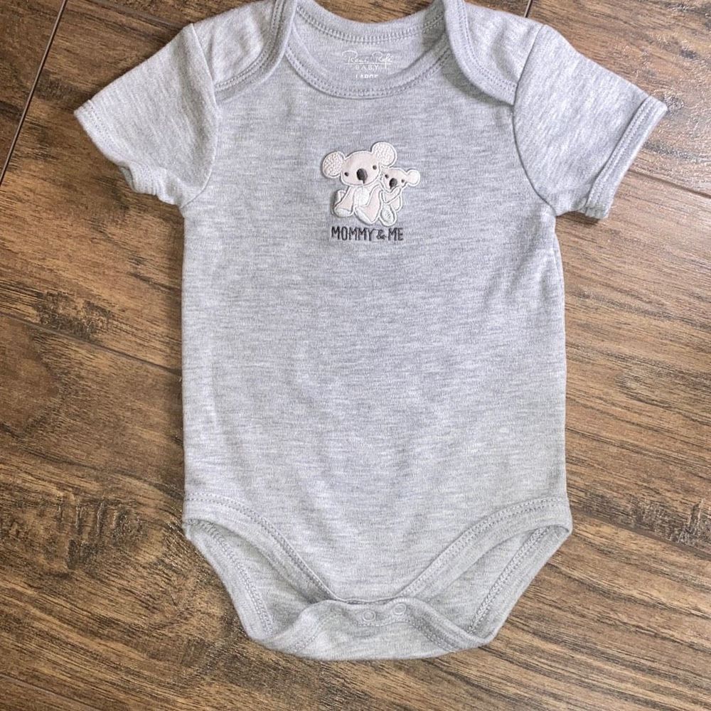 Baby Infant René Rofé Baby Bodysuit One Piece 6-9 Months